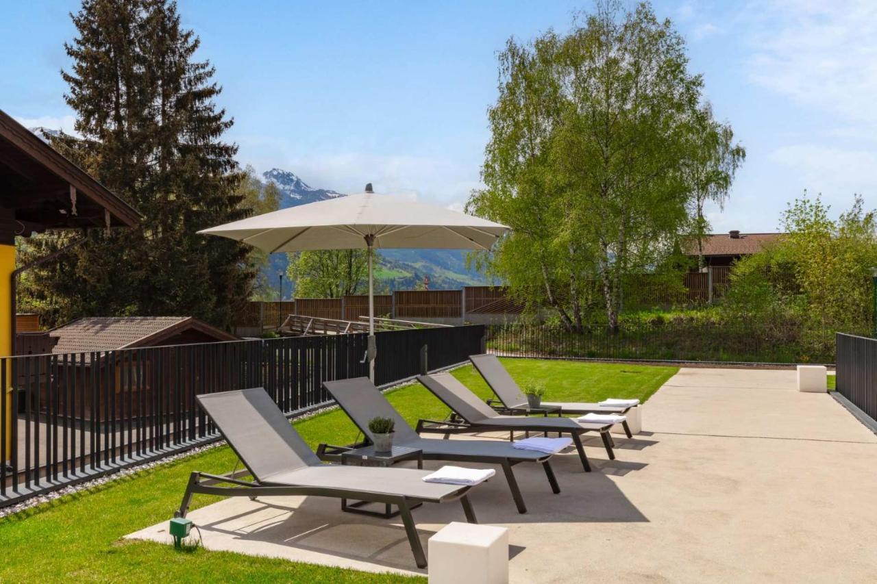 Emma Deluxe Aparthotel Ganzjaehrig Beheizter Aussenpool Piesendorf Exteriör bild