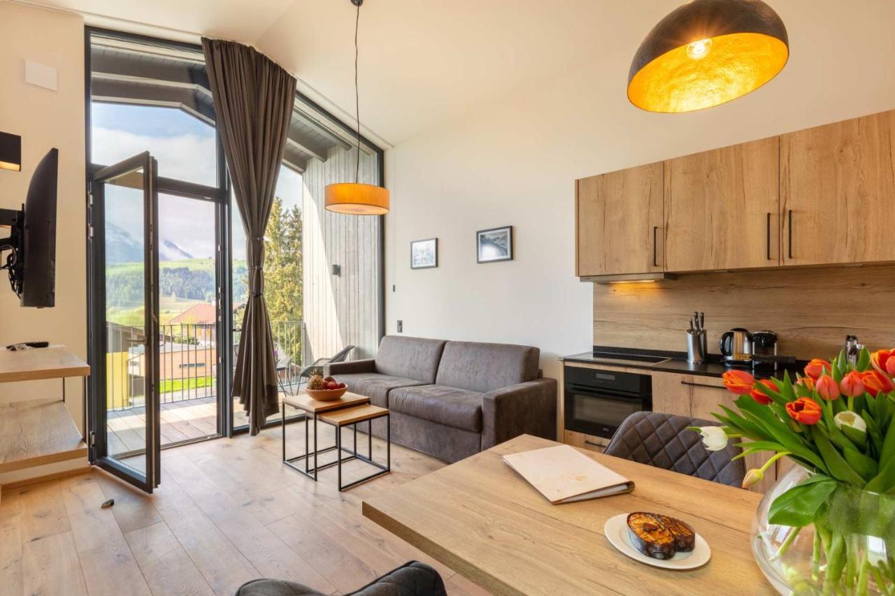 Emma Deluxe Aparthotel Ganzjaehrig Beheizter Aussenpool Piesendorf Exteriör bild