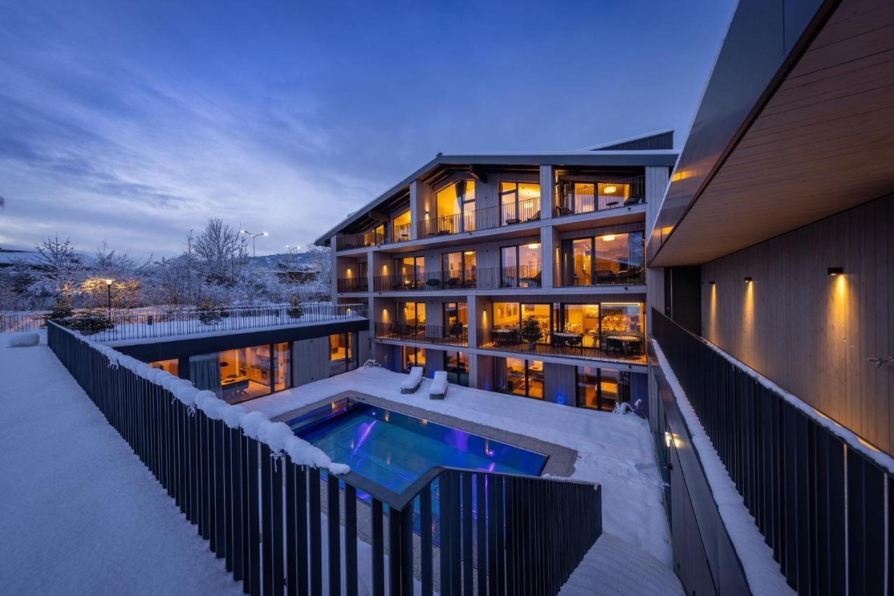 Emma Deluxe Aparthotel Ganzjaehrig Beheizter Aussenpool Piesendorf Exteriör bild