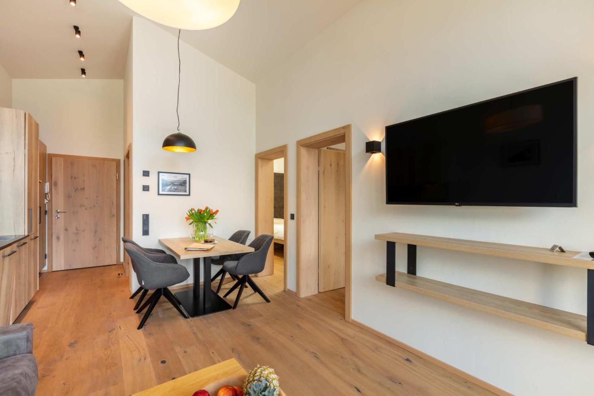 Emma Deluxe Aparthotel Ganzjaehrig Beheizter Aussenpool Piesendorf Rum bild