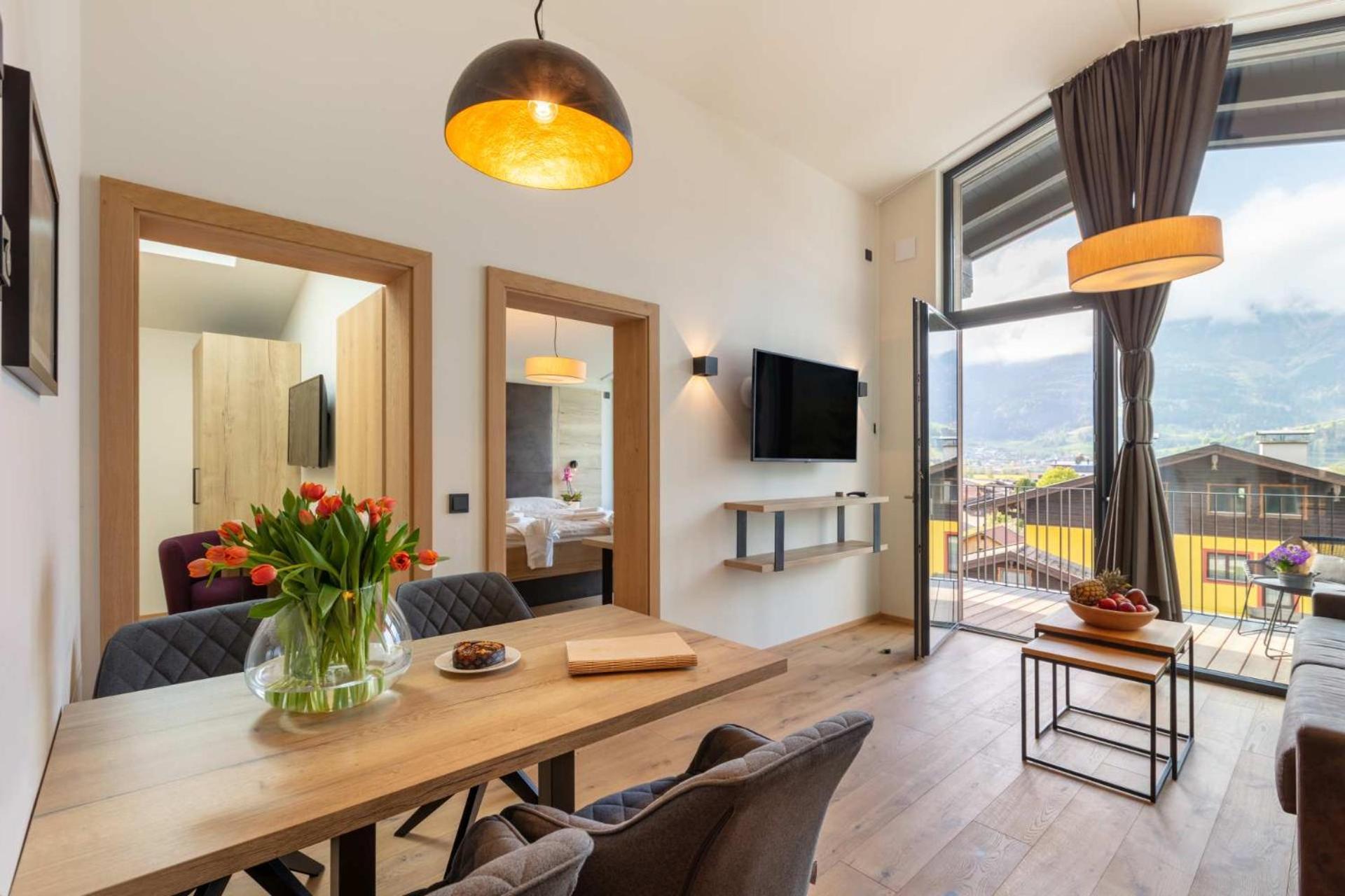 Emma Deluxe Aparthotel Ganzjaehrig Beheizter Aussenpool Piesendorf Rum bild