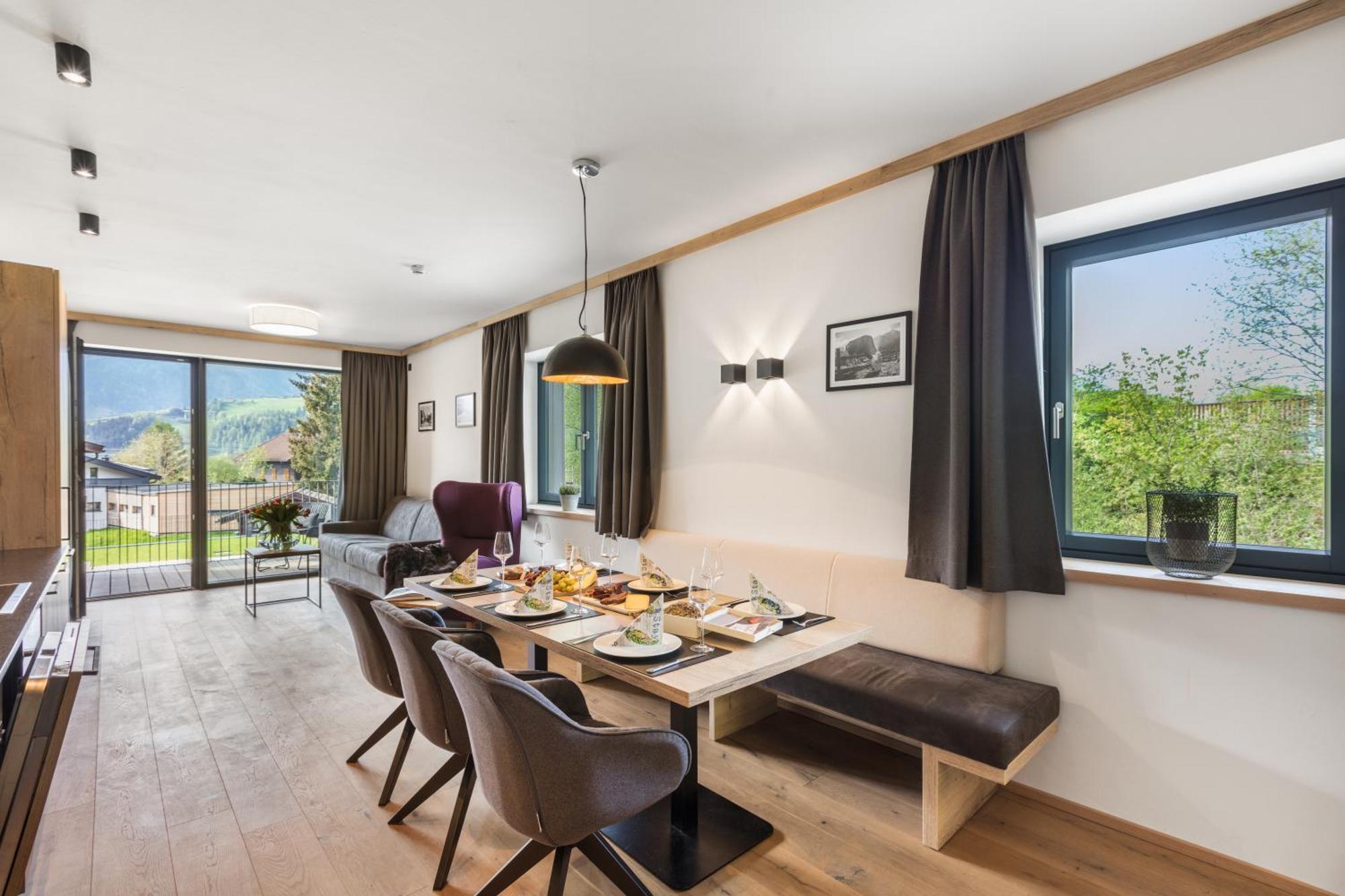 Emma Deluxe Aparthotel Ganzjaehrig Beheizter Aussenpool Piesendorf Exteriör bild